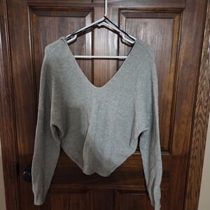 Forever 21 Light Gray V-Neck Sweater
